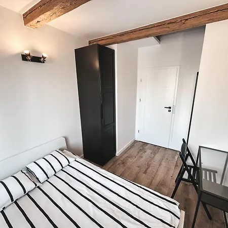 19 Hostel