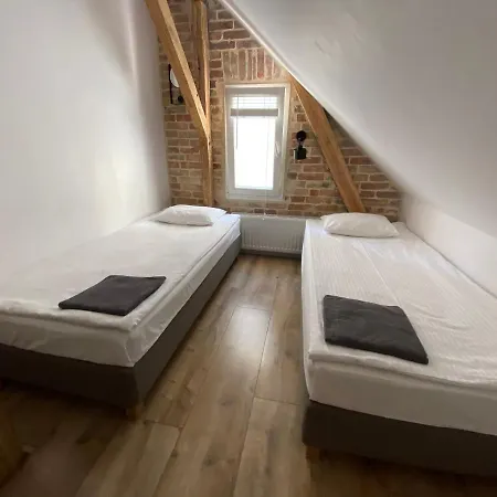 19 Auberge de jeunesse
